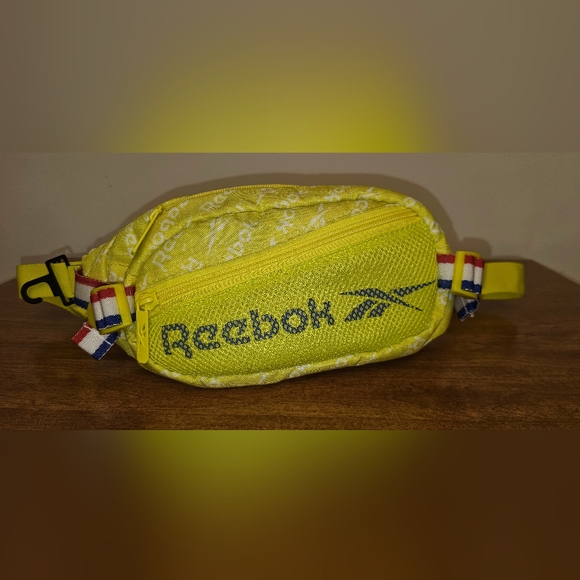 Reebok Handbags - Reebok Xenon fanny pack